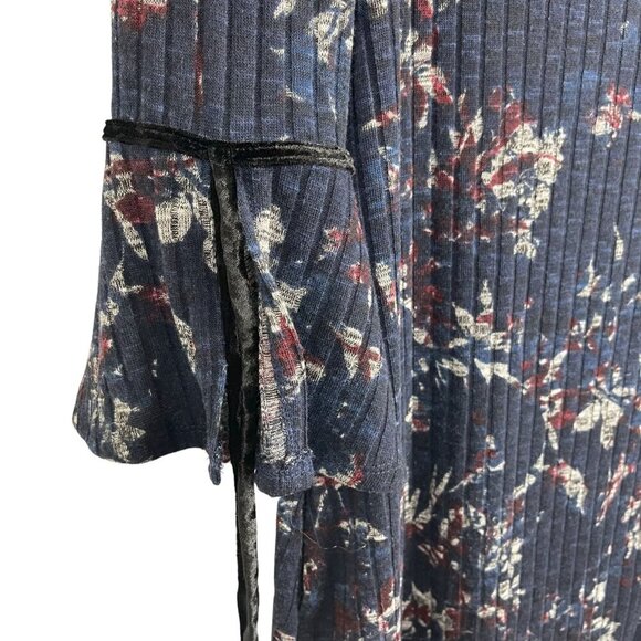AGB Women Bell Sleeve Round Neck Floral Print Pullover Dress Size M - Picture 8 of 9